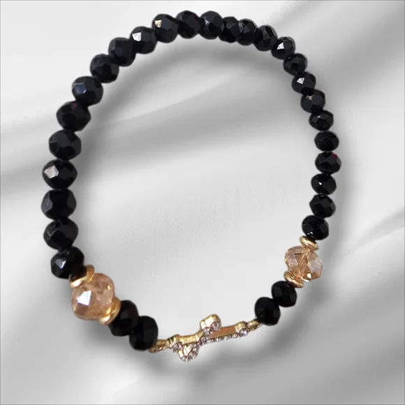 Elegant Black and Gold Beaded Bracelet with Cross Charm - Picture 3 of 3